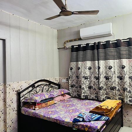 Galaxy Apartment Мумбаи Экстерьер фото