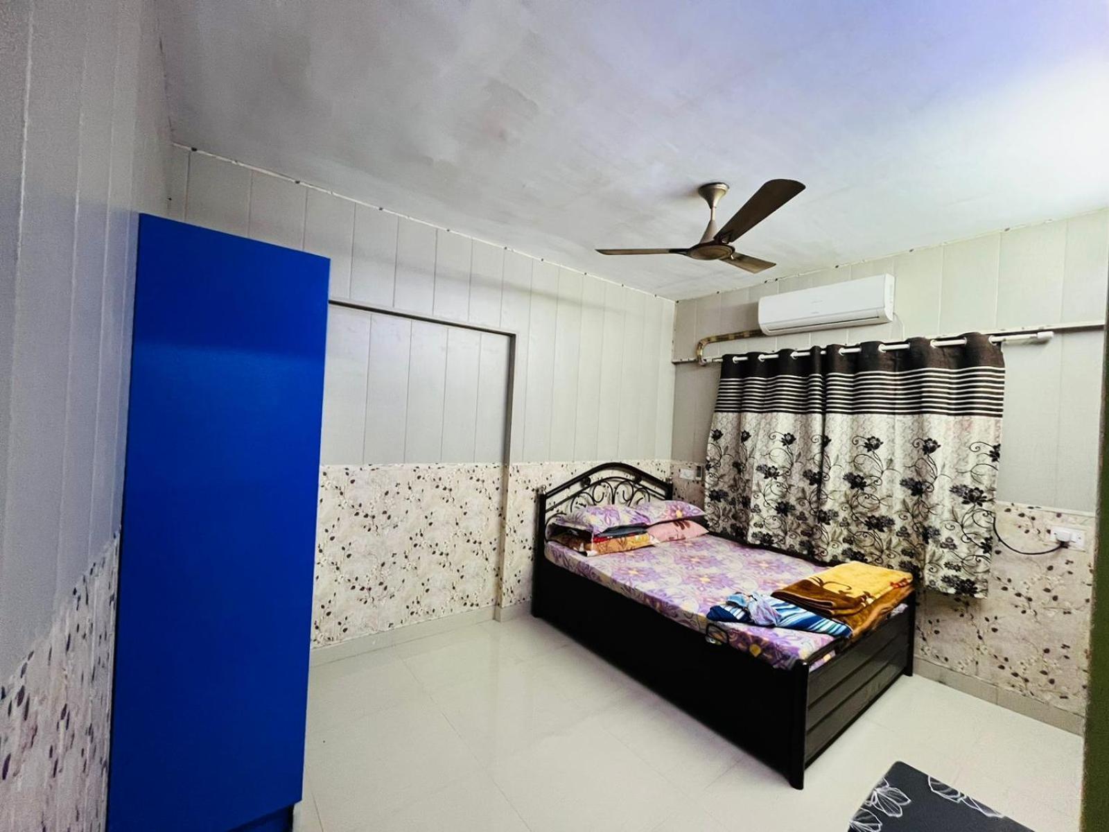 Galaxy Apartment Мумбаи Экстерьер фото