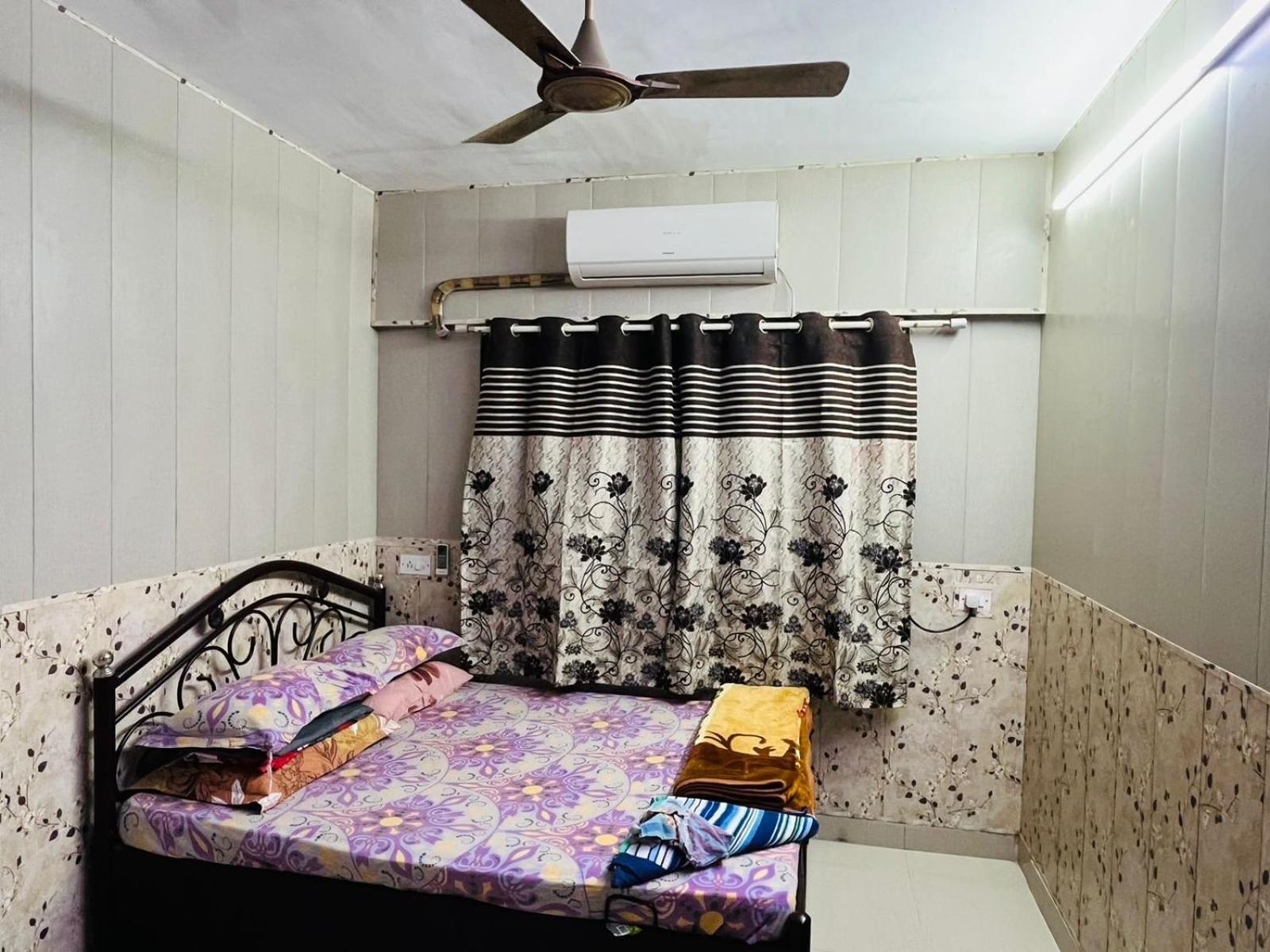 Galaxy Apartment Мумбаи Экстерьер фото