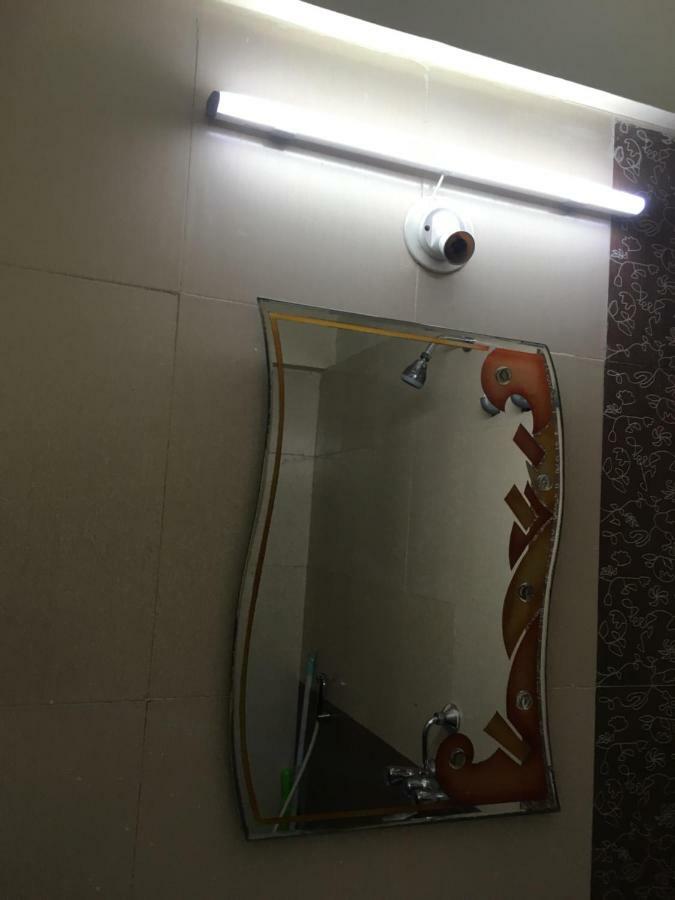 Galaxy Apartment Мумбаи Экстерьер фото